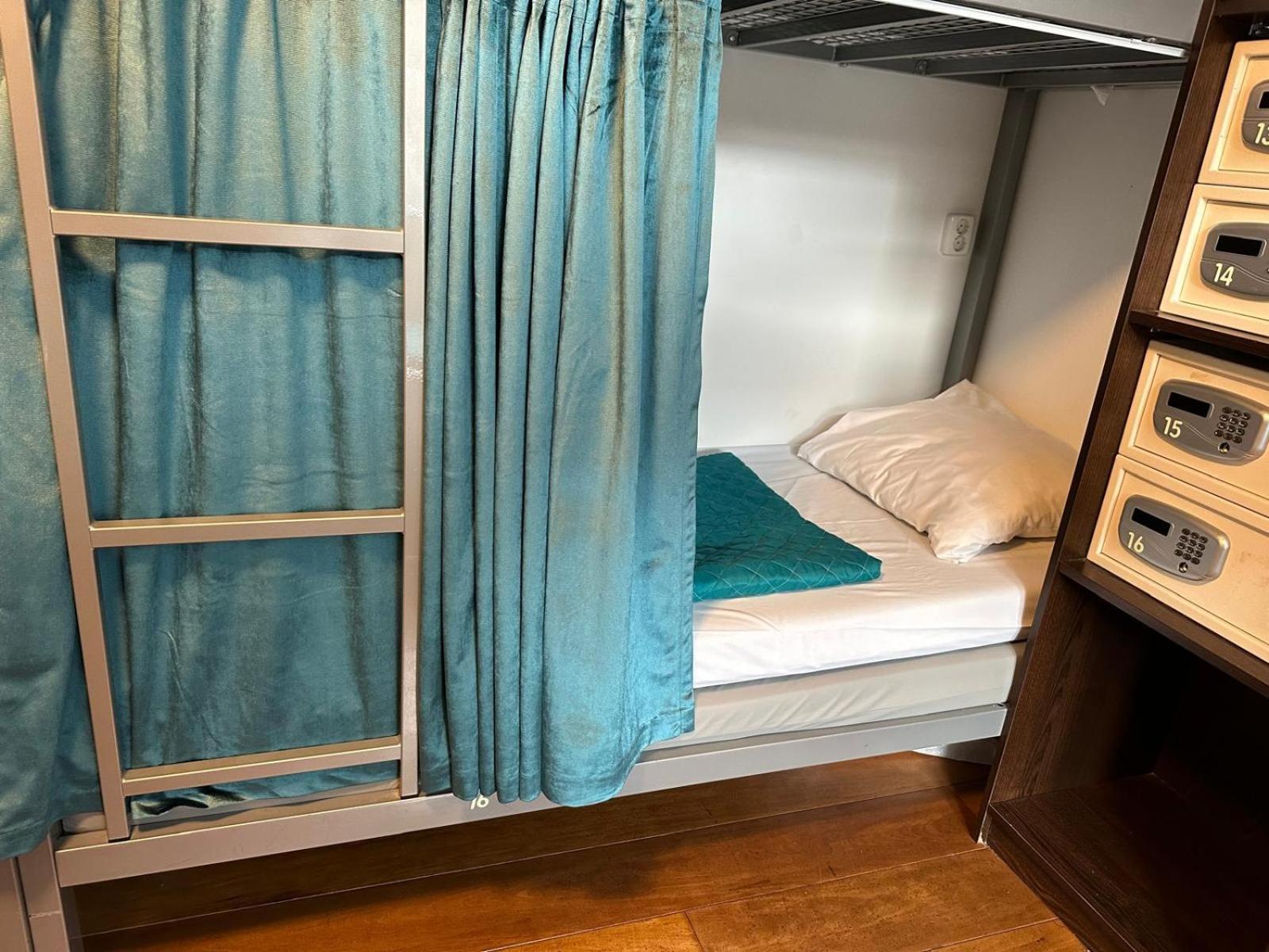 Room Mate Hostel Amsterdam Zaandam Dış mekan fotoğraf